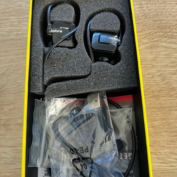 NWOT Jabra Wireless Bluetooth Stereo Earbuds with mic. - Picture 6 of 7